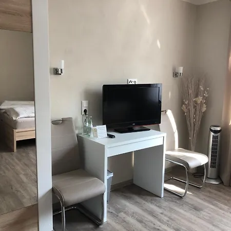 Altstadt Woellbacher Tor 3*