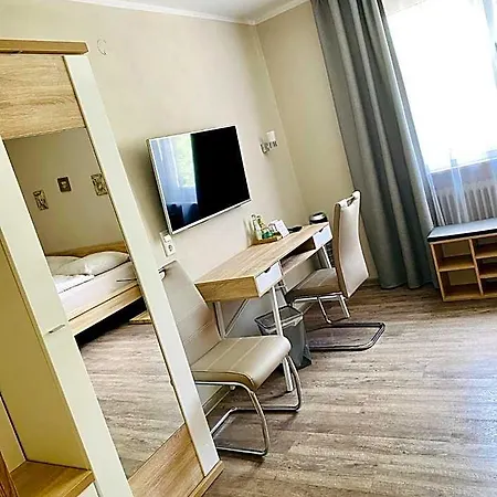 Hotel Woellbacher Tor 3*